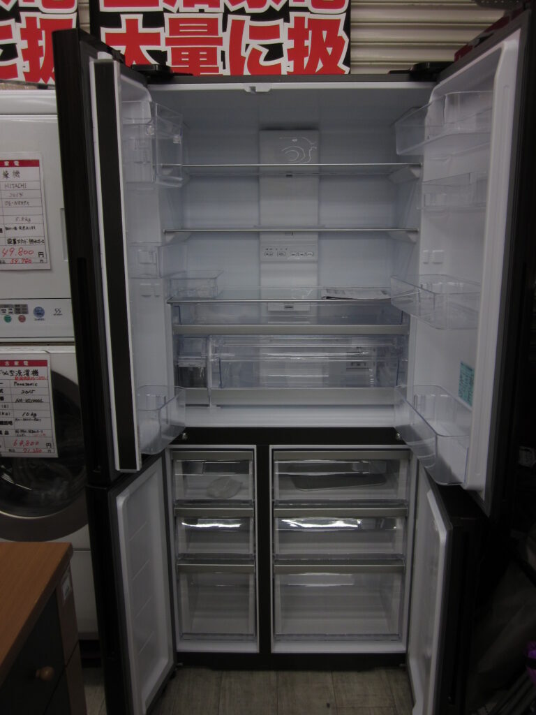 家具のような冷蔵庫が入荷！・ 高知市リサイクルショップ お宝市場 満Q 